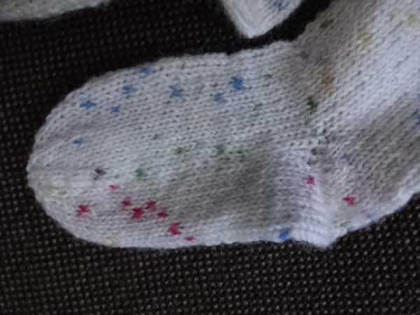 Socken Gr. 16/17 weiß pink